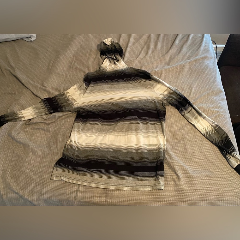 Public Opinion Large Lightweight Hoodie - Picture 4 of 4